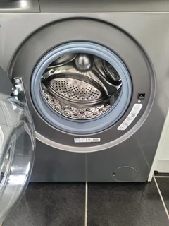 9kg Hisense steam inverter Washing Machine