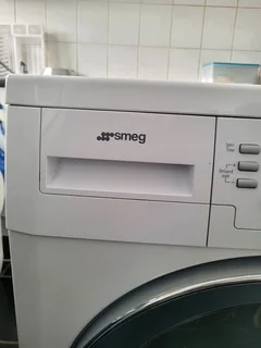 8kg Smeg condenser Tumble dryer