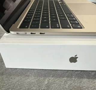 Apple Macbook Air 13inch 8-Core M3 Chip 256GB SSD,