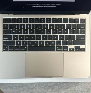 Apple Macbook Air 13inch 8-Core M3 Chip 256GB SSD,