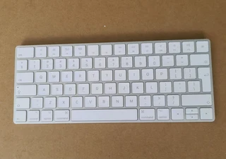 Apple Magic Keyboard (rechargeable)