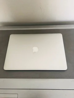 Apple Macbook Air 13&#34;  8GB RAM 256GB, 7 Months Old