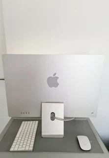 iMac 24-inch with Retina 4.5K display Apple M1 Chip 8-Core GPU