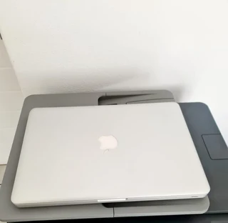Apple Macbook Pro 13inch 8GB RAM 500GB, Silver