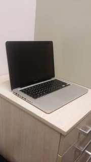 Apple Macbook Pro 13inch 8GB RAM 500GB, Silver