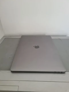 Macbook Pro 16inch Retina Touchbar 6-Core i7 16GB 512GB SSD, 7 Months Old