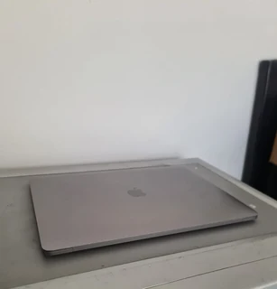 Macbook Pro 16inch Retina Touchbar 6-Core i7 16GB 512GB SSD, 7 Months Old