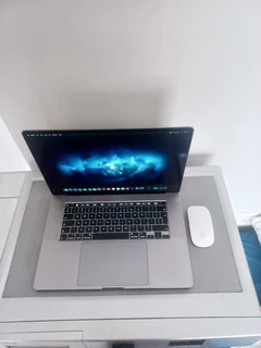 Macbook Pro 16inch 32GB RAM 1TB SSD Touchbar 8-Core i9, 7 Months Old