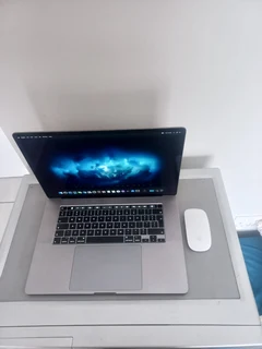 Macbook Pro 16inch 32GB RAM 1TB SSD Touchbar 8-Core i9, 7 Months Old
