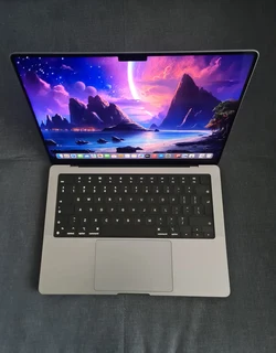 Macbook Pro 14inch M3 Pro 512GB RAM