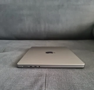 Macbook Pro 14inch M3 Pro 512GB RAM