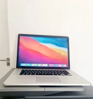 Apple Macbook Pro 15inch Retina Core i7 16GB RAM 512GB SSD,