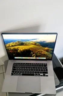 Apple Macbook Pro 16inch Touchbar 8-Core i9 1TB SSD, 7 months old