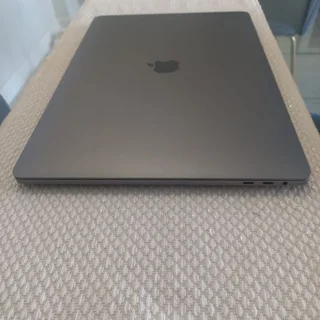 Apple Macbook Pro 15inch Retina Touchbar Core i7 16GB RAM, Space Grey