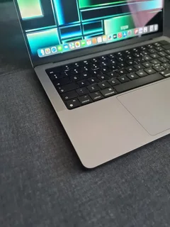 Apple Macbook Pro 14inch M1 Pro 16GB RAM 1TB SSD 16GB RAM, 6 Months Old