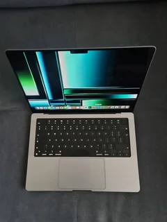 Apple Macbook Pro 14inch M1 Pro 16GB RAM 1TB SSD 16GB RAM, 6 Months Old