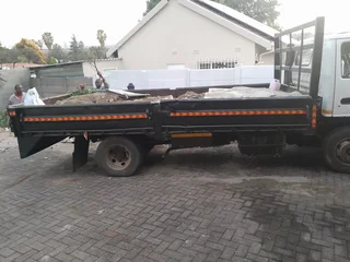 Bakkie for Hire/Rubble Removal