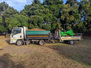 Plot clearing. Landscaping. Tree felling. Retaining wall. Painting. Decking. Treehouse.