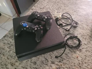 PS4 Slim - Great Condition