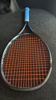 Yonex Ezone racket 100 (Head size), 285g (Weight), L2 Grip size