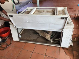 Aluminum and Steel Canopy  Lockable With Roof Rack