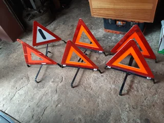 Emergency Road Side Assistance Tools Triangles, Jacks, Wheel Spanners , Tire Pumps Etc.