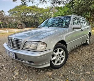 Family Holiday Special 2000 Mercedes-Benz 200 Series Stationwagon