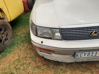 Lexus LS 400 Automatic 4 Door Sedan Complete