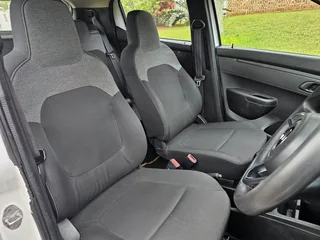 2022 Renault Kwid  1.0L Hatchback Hatch back 5 Door