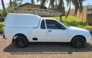 1 Owner FSH 2011 Ford Bantam Single Cab Blank Sides canopy