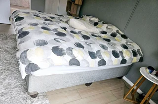 2nd hand King Size Sealy Posturepedic Havana Firm bed and base set