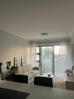 Stunning 2 bed apartment available 1 Feb