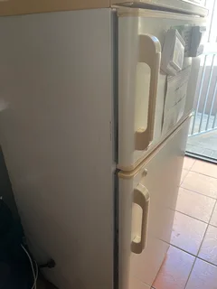 Fridge - Ad posted by angus malgas