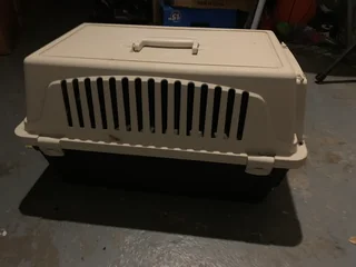 pet carrier
