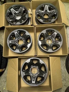 5 x Toyota Landcruiser OEM 16inch Factory rims - 5/150
