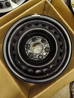 Brand new 2025 Toyota Quantum panel Van 16inch rims and hub caps - PCD 6/130