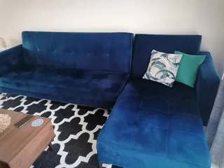 Velvet Royal Blue L-Shape Sleeper Couch – R6000 (Paid R8500)