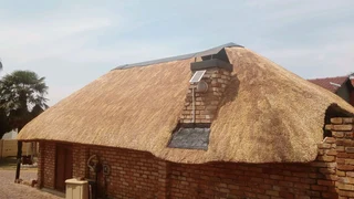 Aga thatch roof lapa