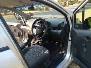 2017 Chevrolet Spark Hatchback R67000 Negotiable