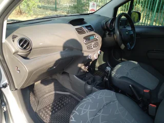 2017 Chevrolet Spark Hatchback R67000 Negotiable