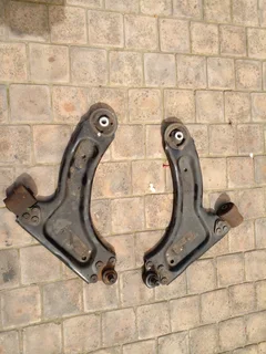 Opel Corsa Gamma  Original Left And Right Control Arms