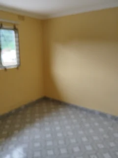 Flat to let