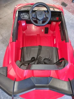 Lamborghini kids sports car R2800