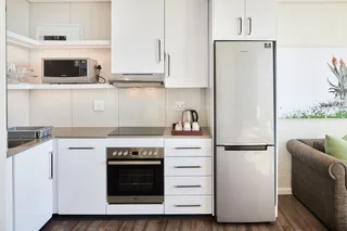 Breakers Hotel - 2 bedroom Sea View Apartment - 6 sleeper