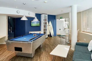 Breakers Hotel - 2 bedroom Sea View Apartment - 6 sleeper