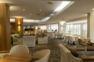 Breakers Hotel - 2 bedroom Sea View Apartment - 6 sleeper