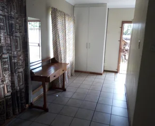 Garden Cottage - Westdene