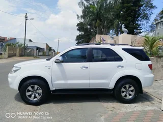 Toyota fortuner 4.0L v6 2007