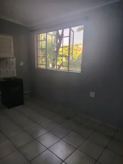 Garden cottage to let in Blairgowrie