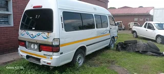 2016 KINGLONG IBHUBEZI TAXI